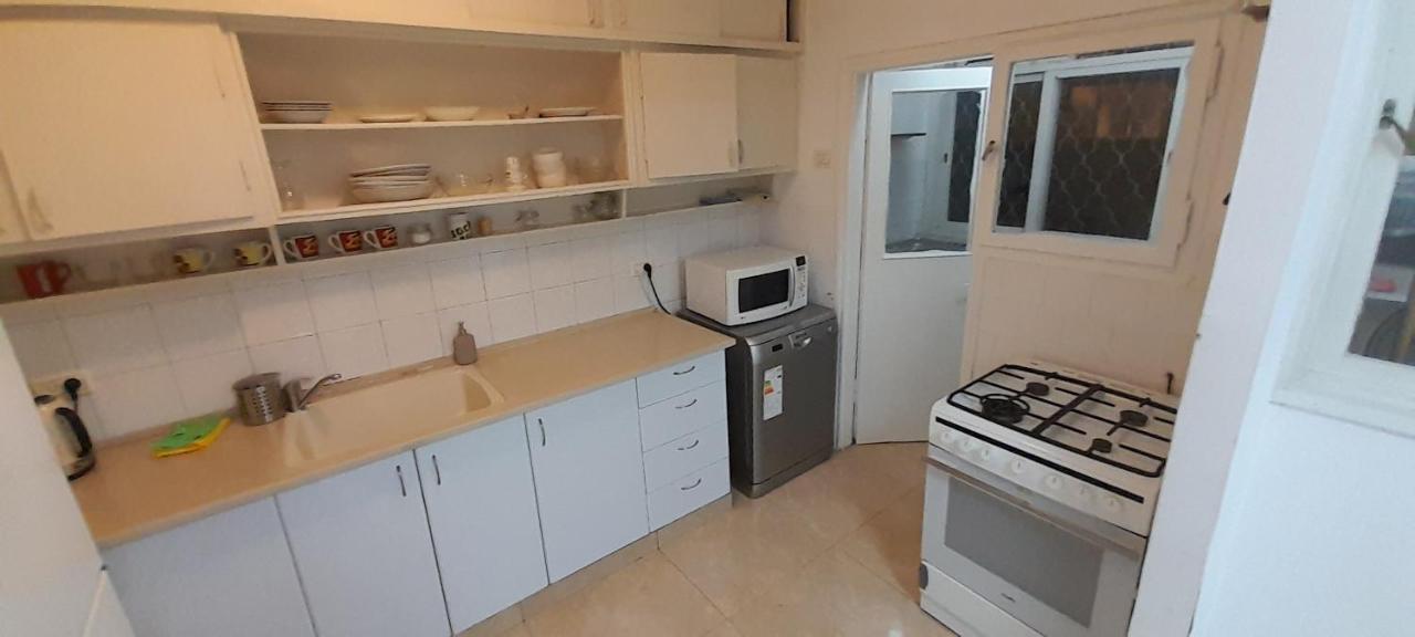 Spacious Jaffa Apt Near The Flea Market เทลอาวีฟ ภายนอก รูปภาพ